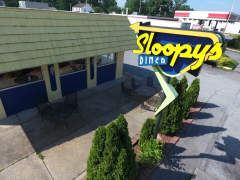 Get A True Retro Diner Experience When You Visit Sloopy's Diner In East Tennessee