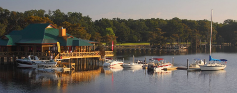 Enjoy Steaks, Seafood, and Sunset Views From The Regatta In Louisiana