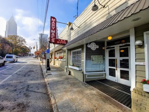 Georgians Will Fall Head Over Heels For The Iconic Fried Chicken At Mary Mac's Tea Room