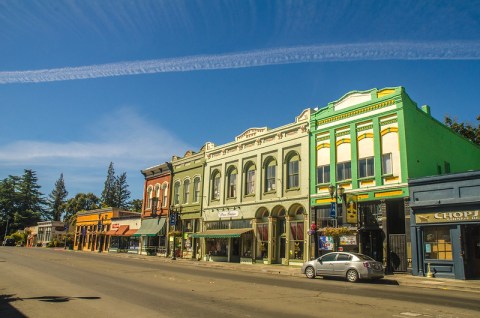 Plan A Trip To Lakeport, One Of Northern California's Best Small Towns