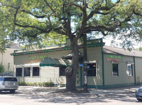 Grab Some Napkins, The Messy (But Amazing) BBQ Shrimp At Pascal’s Manale In New Orleans Are A Must-Try