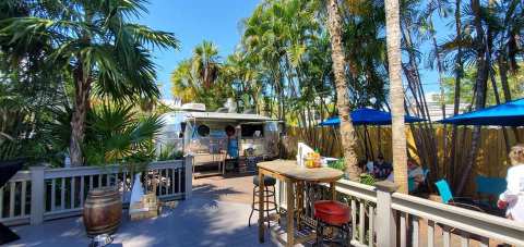 Sink Your Teeth Into Juicy Goodness At The Iconic Burger Stand In Florida, Garbo's Grill