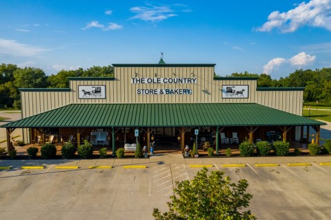 Treat Yourself To Homemade Sandwiches And Amish Baked Goods From The Ole Country Store In Virginia