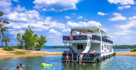 Get Away From It All With A Stay In These Incredible Arkansas Houseboats