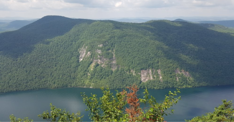 The Clearest Lake In Vermont, Lake Willoughby Is Almost Too Beautiful To Be Real