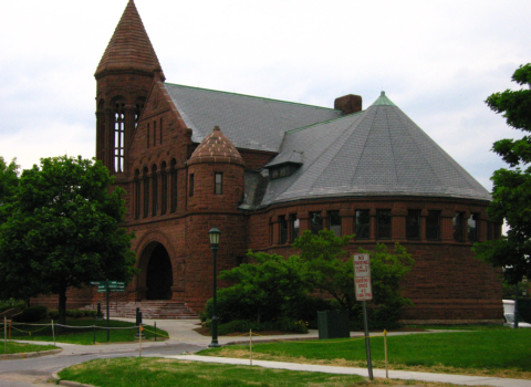 9 Incredibly Iconic Buildings That Have Come To Define Vermont