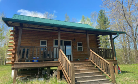 Stay In This Cozy Little Lakeside Cabin In Wisconsin For Less Than $100 Per Night