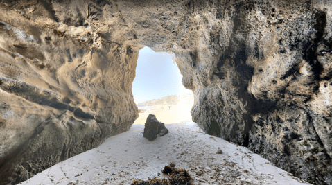 A Dreamy Sea Cave In Southern California, Thousand Steps Sea Cave, Is The Most Exciting Adventure For Low Tide