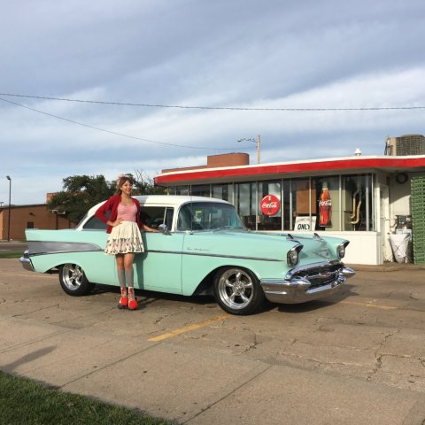 Eat A Fresh, Delicious Lunch At The Old-School, Itty Bitty RB Drive-In Diner In Kansas