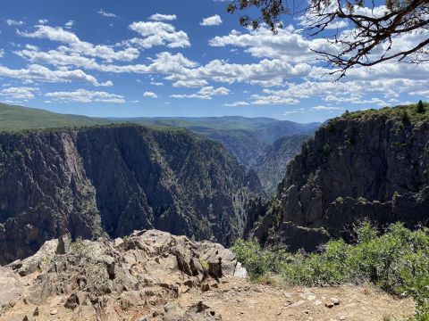 Rim Rock Nature Trail Is A Low-Key Colorado Hike That Has An Amazing Payoff