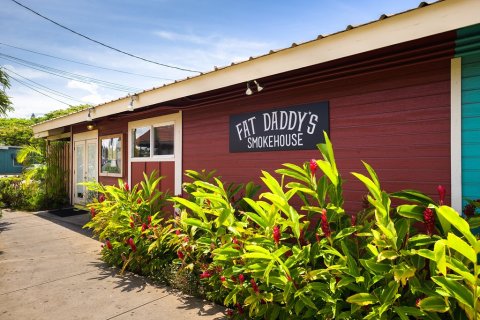 The Authentic Barbecue at Fat Daddy's Smokehouse In Hawaii Will Drive Your Tastebuds Wild