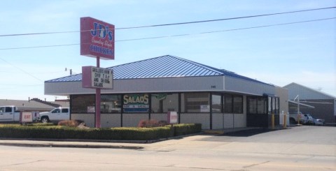 People Drive From All Over Kansas To Try The Fried Chicken At JD’s Country Style Chicken