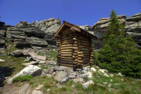 Hike Rugged Trails And Explore An Old Fire Tower At Wyoming's Black Mountain Lookout Trail