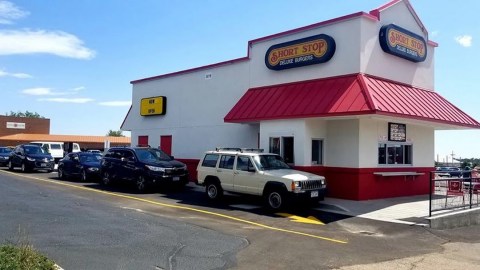 Sink Your Teeth Into Juicy Goodness At The Iconic Burger Stand In Colorado, Short Stop Burgers