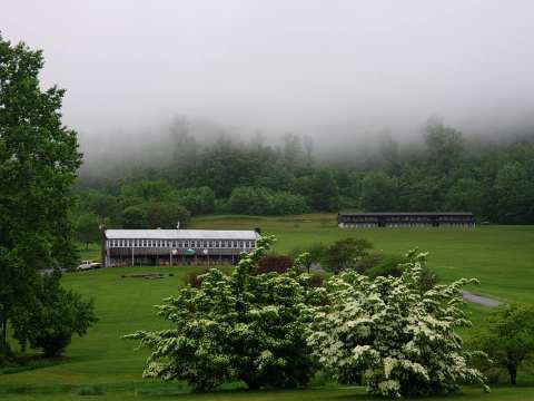 Graves' Mountain Lodge Is A Beautiful Virginia Getaway Surrounded By Mountain Adventures