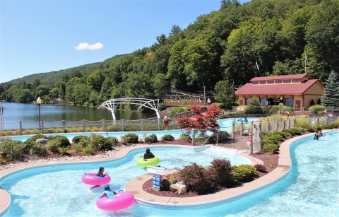 One Of Connecticut's Coolest Aqua Parks, Crocodile Cove Will Make You Feel Like A Kid Again