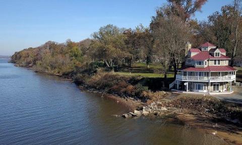 Awake To 360-Degree Scenic Views At This Unique Lighthouse Replica In Maryland