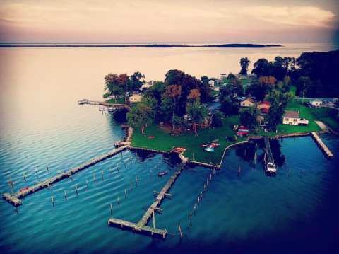 Grab Some Seafood And Rent A Kayak At Island View Waterfront Cafe In Maryland