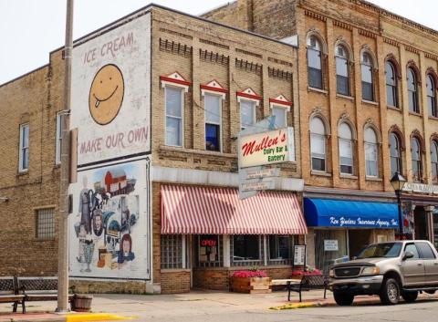 In The Business Of Sweets For Nearly 90 Years, This Wisconsin Dairy Bar Is The Perfect Place To Treat Yourself