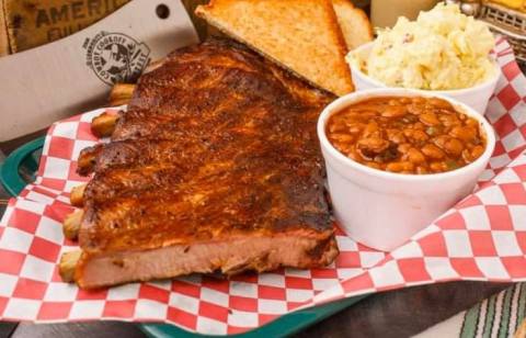 Indulge In Some Of The Best BBQ In Missouri With A Carryout Package From Smokehouse 61