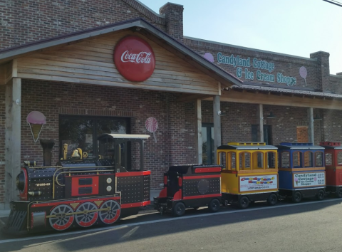 Cool Down With A Tasty Ice Cream From Candyland Cottage In Louisiana