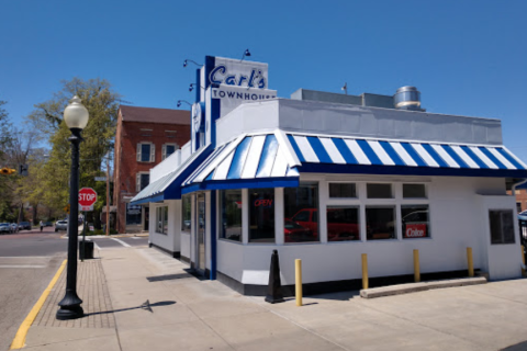 The Nostalgia Of Dining At The Timeless Carl’s Townhouse In Ohio Will Bring You Right Back To Childhood