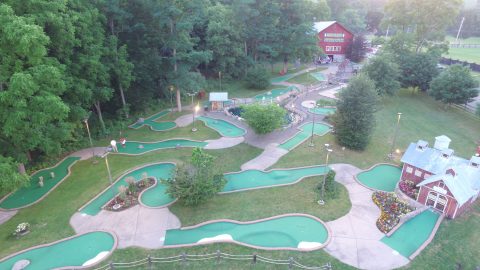 Barnyard Swing Miniature Golf Is A Western-Themed Mini Golf Course In New York That's Tons Of Fun