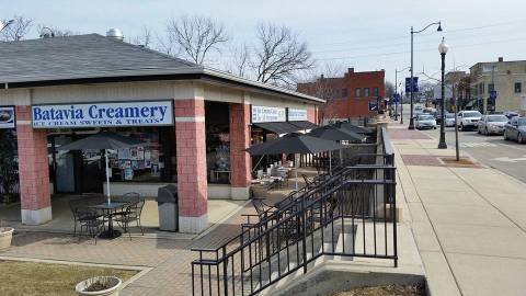 Batavia Creamery In Illinois Makes All Your Favorite Desserts Out Of Ice Cream