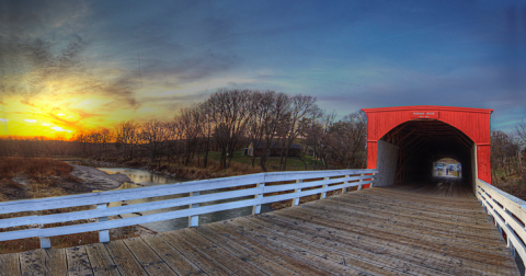 Here Are 6 Of The Most Beautiful Iowa Covered Bridges To Explore This Fall
