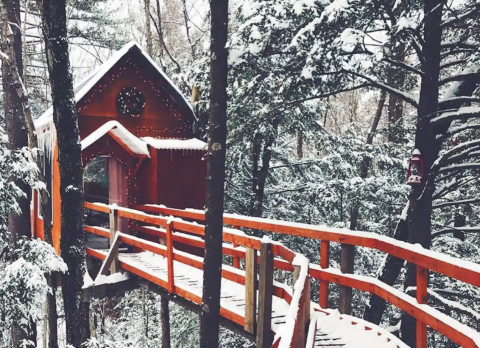 Stay Overnight At This Spectacularly Unconventional Treehouse In New Hampshire