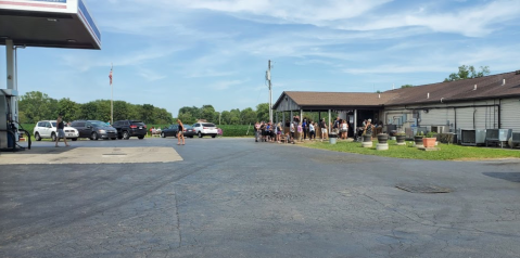 Some Of The Best Pizza In Ohio Is Hiding At Terry's Grocery Along State Route 50