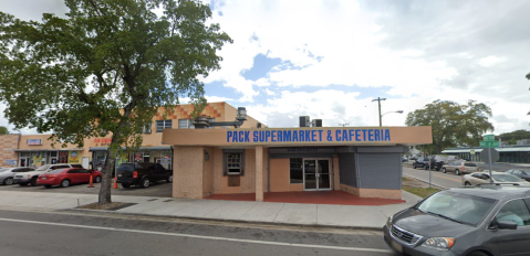 This Tiny Neighborhood Supermarket Is Said To Have The Best Fried Chicken In South Florida