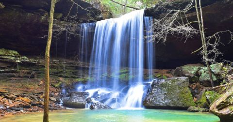 The 10 Best Waterfall Trails In Alabama To Hike Right Now