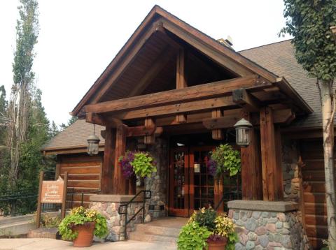 Sleep By The Shores Of Flathead Lake At Mountain Lake Lodge In Montana