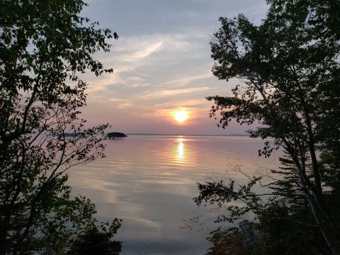 Mackworth Island Trail Is An Easy Hike In Maine That's Full Of Unforgettable Views