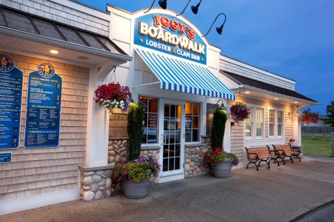 Feast On Fish & Chips With A View At Iggy's In Rhode Island, Where It's Always Summer