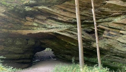 This 80-Foot-Tall Natural Arch In Indiana Is Only Accessible By Hiking Trail And It's A Sight To Be Seen