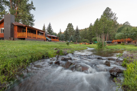 This River Cabin Resort In Arizona Is The Ultimate Spot For A Getaway