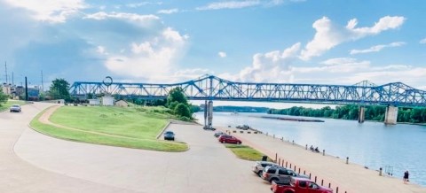 Watch The Sun Set And The Boats Go By At This Charming Riverfront Park In Kentucky