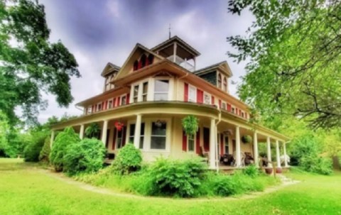 A Stay In The Spooky Gettysburg Historic Lookout House Airbnb In Pennsylvania Is The Perfect Halloween Trip