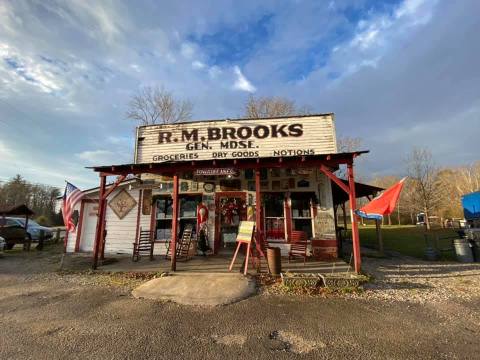 R.M. Brooks Store In Rural Tennessee Has Some Of The Best Southern Cooking Anywhere In The State