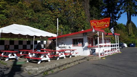 The Roadside Hamburger Hut In Washington That Shouldn’t Be Passed Up