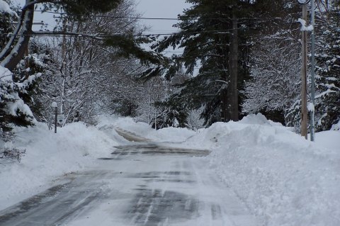 Mainers Should Expect Extra Cold And Snow This Winter According To The Farmers' Almanac