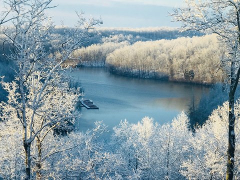 Kentuckians Should Expect A 'Cold And Very Flaky' Winter According To The Farmers' Almanac