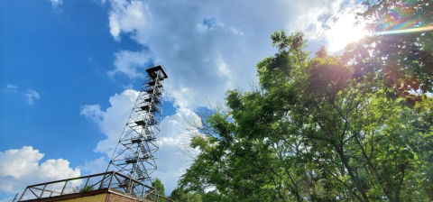 Big Walker Lookout Tower, Located Right Next To A Virginia Country Store, Is A Picture-Perfect Fall Destination