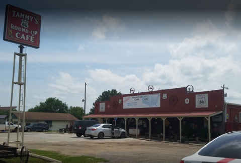 It's Hard To Beat The Small-Town Food And Way Of Life At Tammy's Route 66 Roundup Cafe In Oklahoma