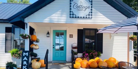 The Cottage Farm Stand Is A Local Market In Kentucky That's Bursting With Country Charm