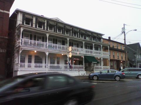 This New Hampshire Hotel Is Among The Most Haunted Places In The Nation