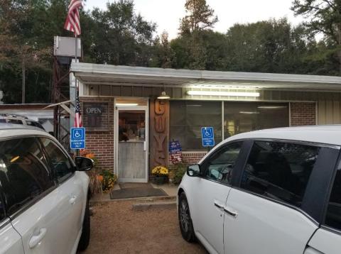 A True Hole-In-The-Wall, Guy's Catfish And Steak In Mississippi May Not Look Like Much But Serves Up Some Amazing Grub         