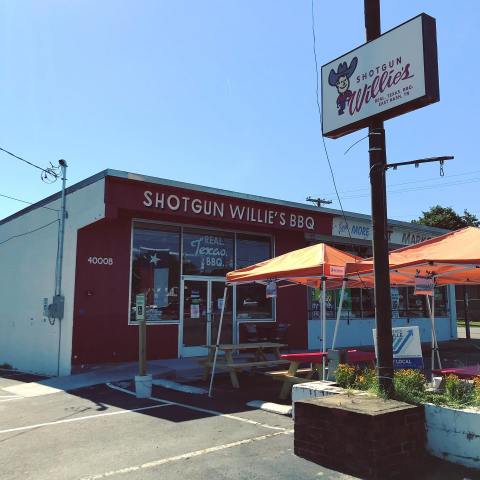 The Brisket At Shotgun Willie's BBQ Was Voted Best In Nashville, And You Need To Add It To Your Bucket List